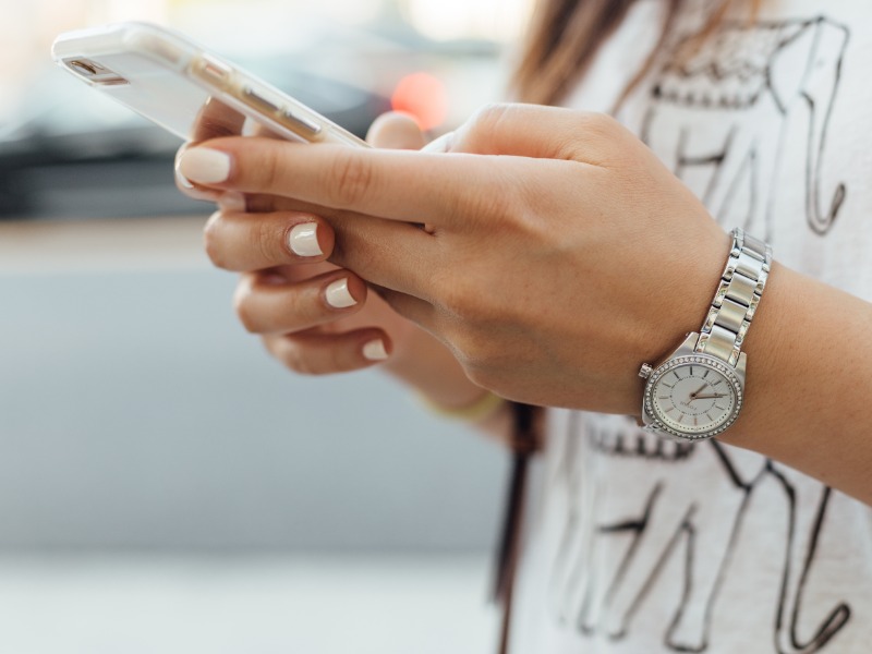 Staying Connected: A Guide to Messaging Your Patients When They're OOO
